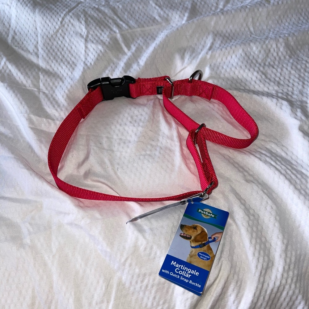 BRAND NEW with tags red PetSafe Martingale dog collar size L1”